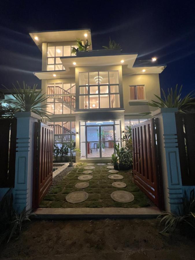 Rich-Vania Suites General Luna  Exteriér fotografie